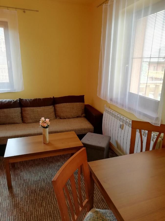 Apartman Fiona Vel'ka Lomnica Buitenkant foto